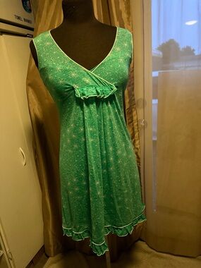 Green Sleeveless Midi Dress with Ruffle Detail